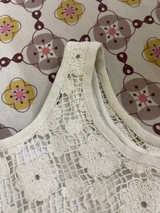 ZARA Girls White Crochet Top – Size 9Y (134cm)