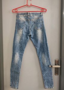 Ripped Skinny Denims