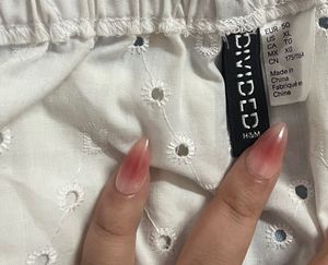H&amp;M Divided White Eyelet Top XL