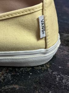 Vans Unisex Yellow Sneaker