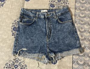 Short Denim