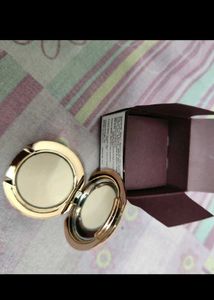 Charlotte Tilbury Compact
