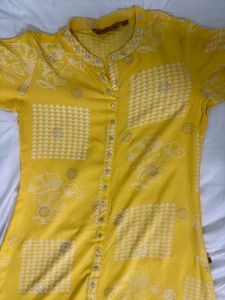 Yellow Avaasa Bandhani Print Kurti
