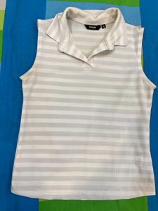 Noun Sleeveless T-shirt