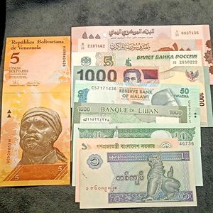 UNC Foreign Currency Collection (10 Pcs)