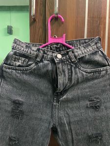 Distressed charcoal Denim Jeans