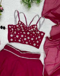 🆕️🆕️Fully stitched red lehenga love
