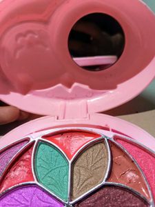 Magic Makeup Kit