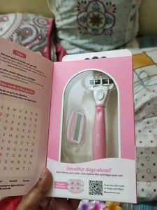 Plush 5 Blade Body Razor