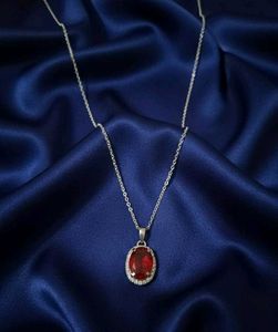 Elegant Pendant Necklace all colours are available