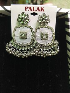 Earings