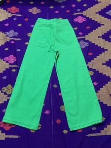 H&amp;M Green High Waist Jeans