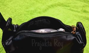 🖤M.A.C Black Travel Pouch Bag🖤