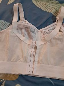 Triumph  Coreset   N Panty  Combo