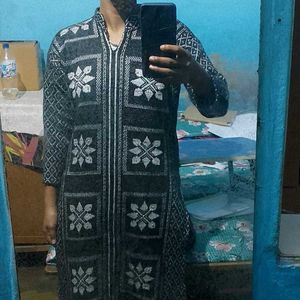 woman&#39; suit sweater