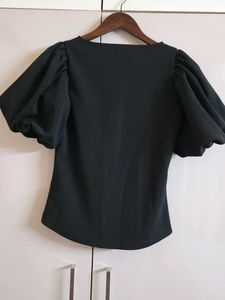 Chic Black Puff Sleeve Top
