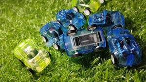 Mini Gear Car (Pack Of -12)