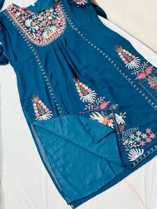 5xl Women Regular Fit Georgette Afghani Kurta Set