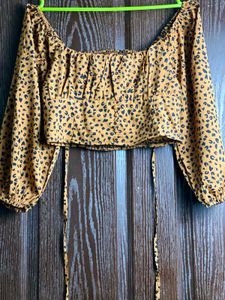 Floral Print Off-Shoulder Crop Top