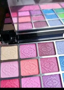 Combo Of Makeup Kit, Makeu Brush, Blender