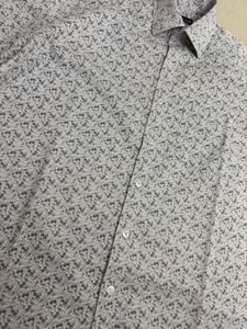 Patterned Men&#39;s Shirt