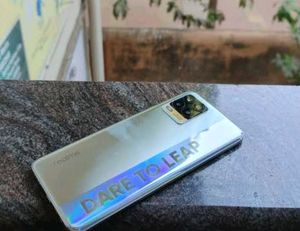 Realme 8