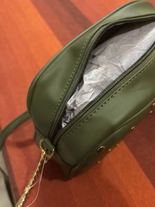 Chic Green Crossbody Bag