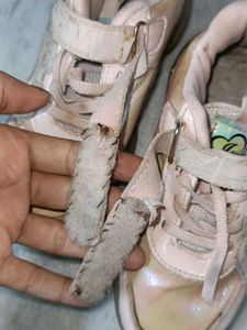 Girl&#39;s Pink &#34;Kisses&#34; Sneakers