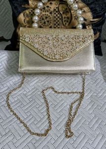 Price Drop !! Sling Clutch 🌟