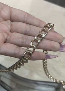 Guess Shoulder Bag