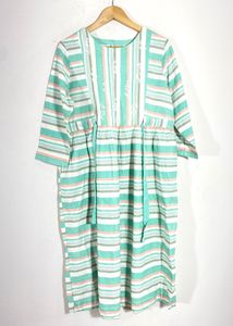 Max Light Green Long Kurta ( Women )