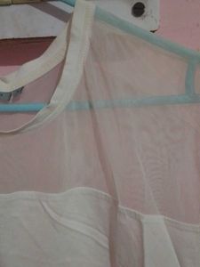 Zudio&#39;s White Top