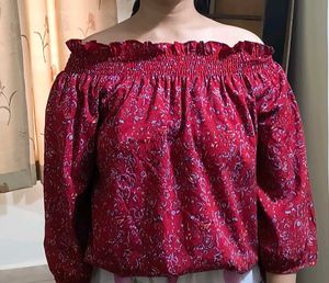 Women Offshoulder Pattern Red Printed Top