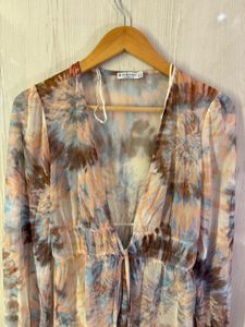 Beach Wear Kinds Top With Knots And Cute Sleeves