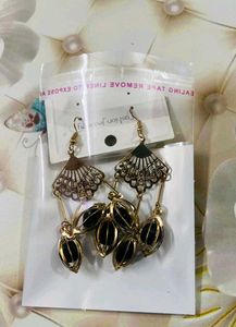 Resin Aat Fashion Earrings Only 1 Pics