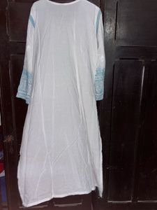 Elegant Embroidered Chikankari Kurta