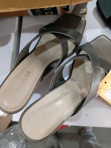 Heels Pencil 37 Size
