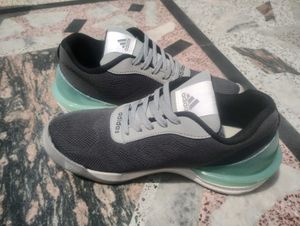 New Adidas Shoes 👟 Size 6 UK