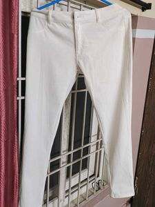 SUGR Mid Rise Stretchable Skinny Jeans Size 32