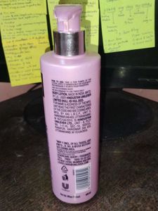 Pond&#39;s Body Lotion