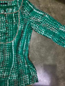 Green Patterned Vintage Top