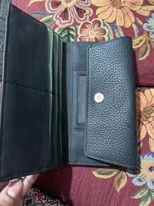 Baggit - Elegant 3 fold Black Wallet