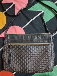 Fossil Sling Bag
