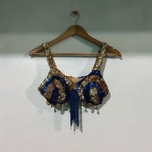 women belly dance bra