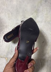 Stylish Burgundy Mules with Bow Detail