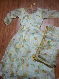 Floral anarkali Kurta Set