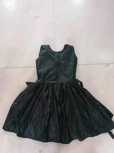 Dark Green Fluffy Dress With Golden Chain And Bow