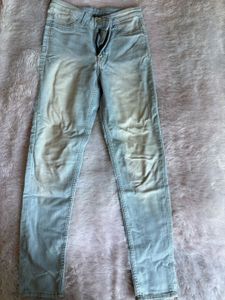 Light Wash Denim Jeans