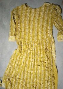 Elegant Yellow Embroidered Kurta