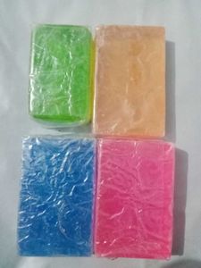 Natural Ongnic Bate Soap Set 4 Picese